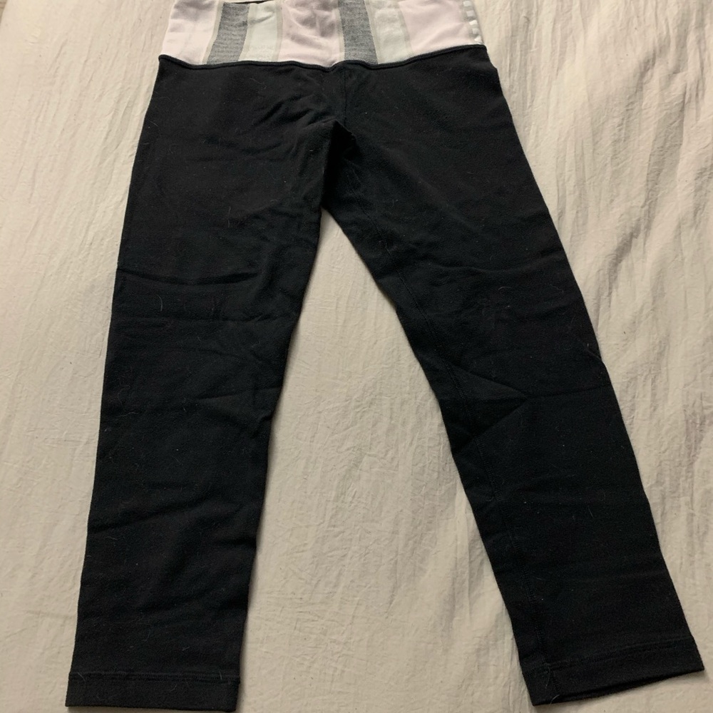Lululemon crop leggings, size 4